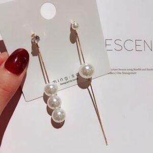 Asymmetrical Faux Pearl Drop Earring 1 Pair - Silver Stud - Gold 82133041