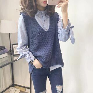 V-Neck Knit Vest Light Gray by Happo